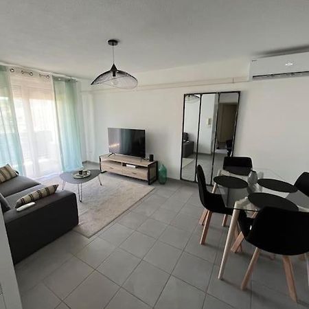 Joli Appt 45 M2 Avec Terrasse Apartamento Lunel  Exterior foto