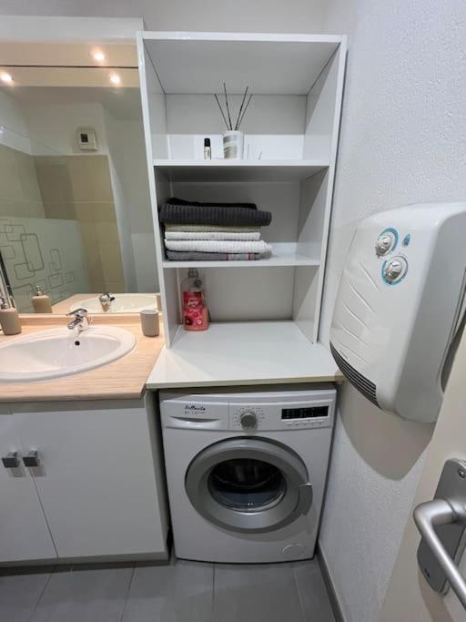 Joli Appt 45 M2 Avec Terrasse Apartamento Lunel  Exterior foto